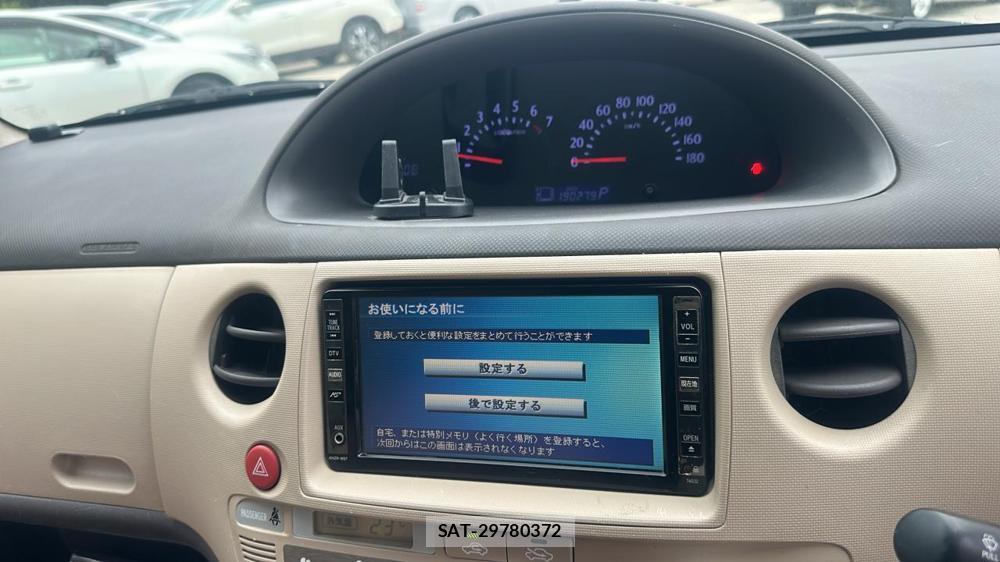 Toyota SIENTA 2011-10 7491216-17