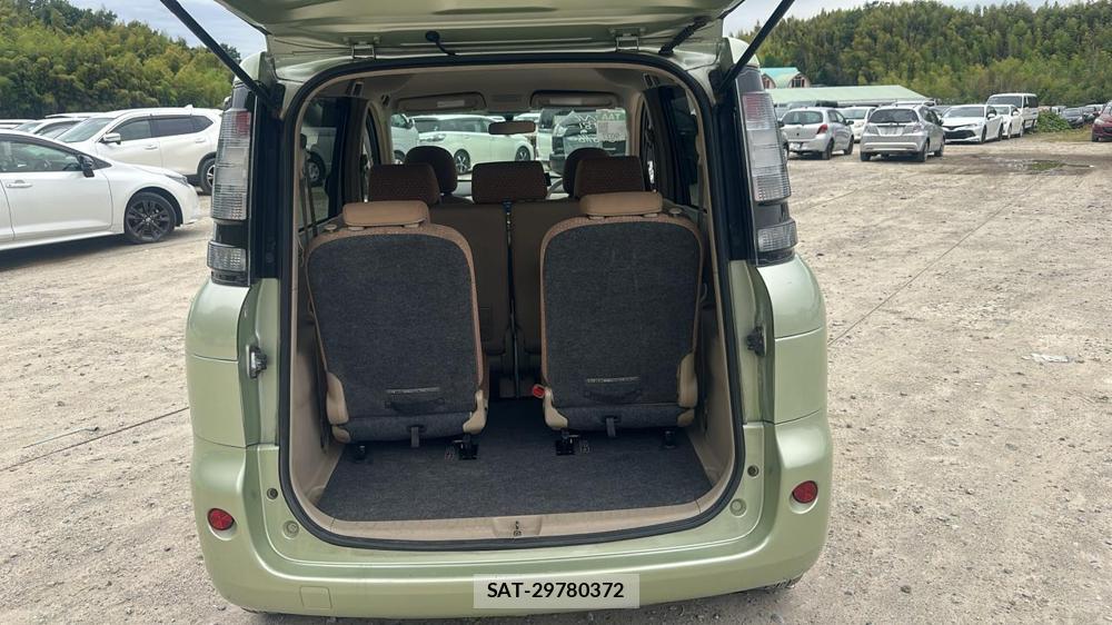 Toyota SIENTA 2011-10 7491216-23