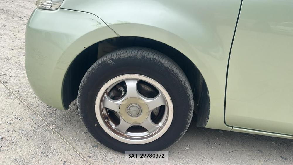 Toyota SIENTA 2011-10 7491216-27