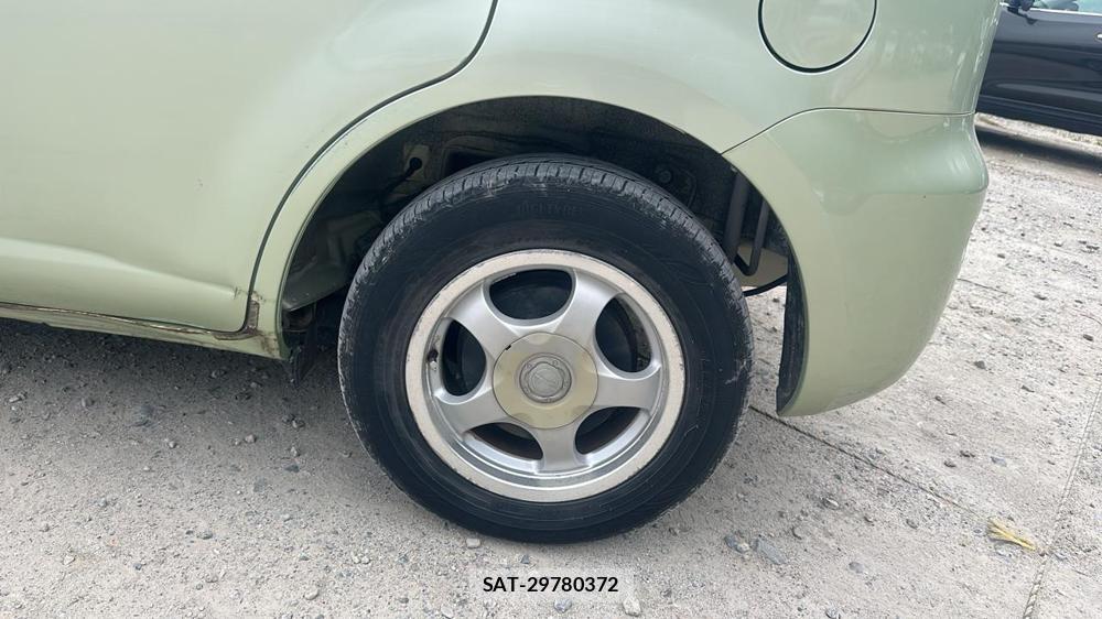 Toyota SIENTA 2011-10 7491216-28