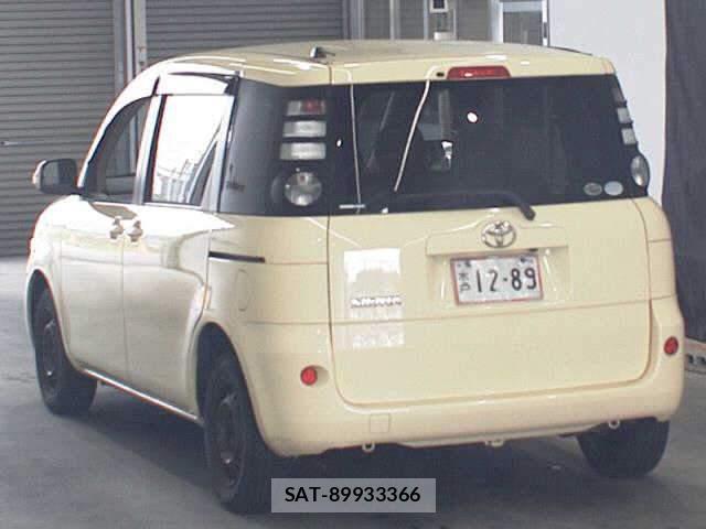 Toyota SIENTA 2008-03 7633718-1