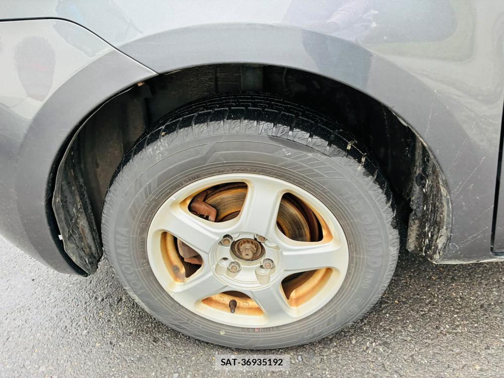 Toyota SIENTA 2010-03 7348066-30