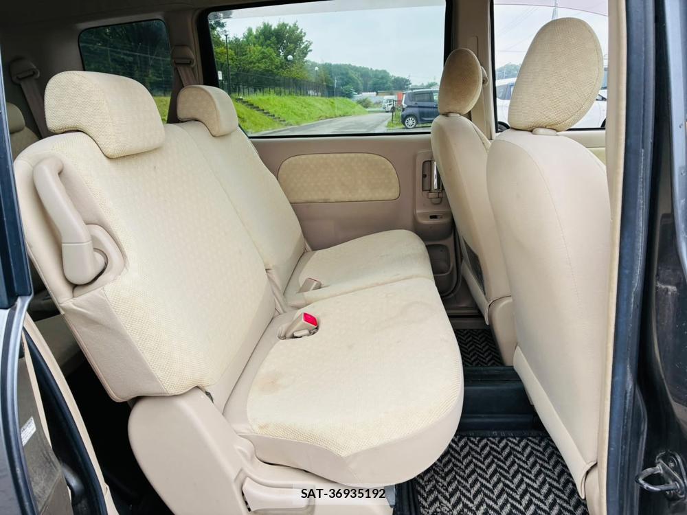 Toyota SIENTA 2010-03 7348066-8