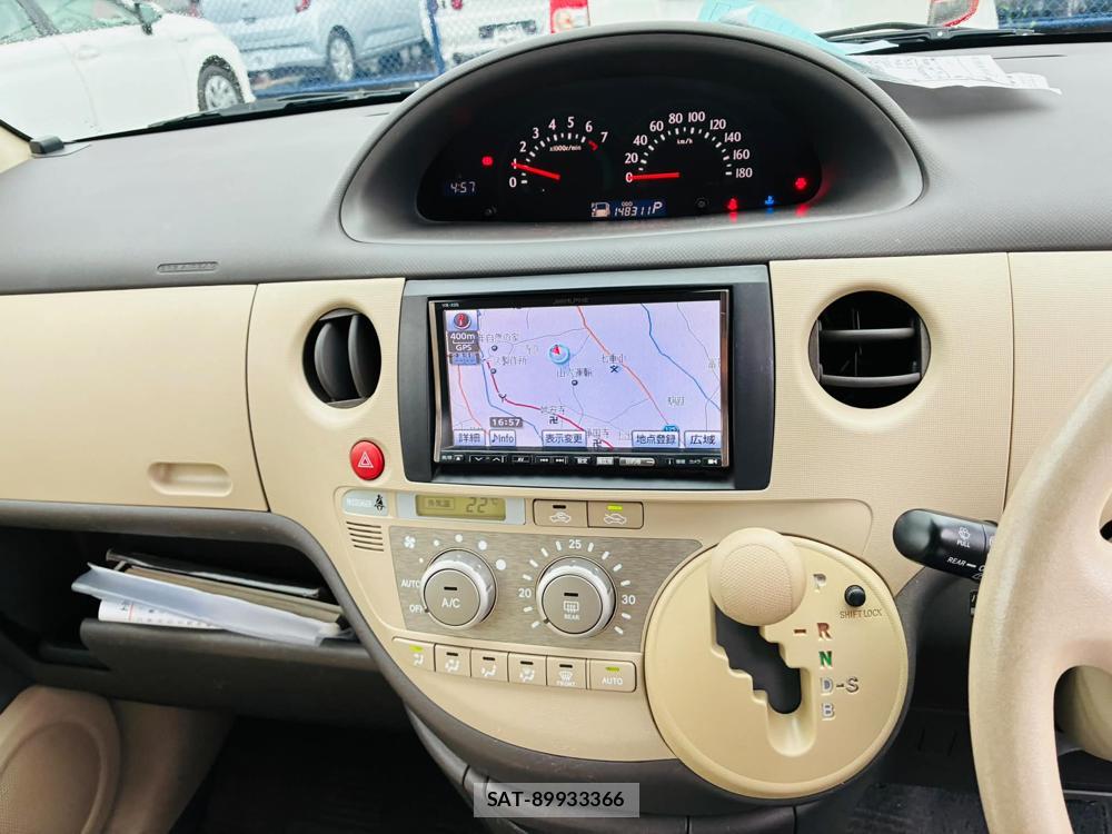 Toyota SIENTA 2008-03 7633718-19