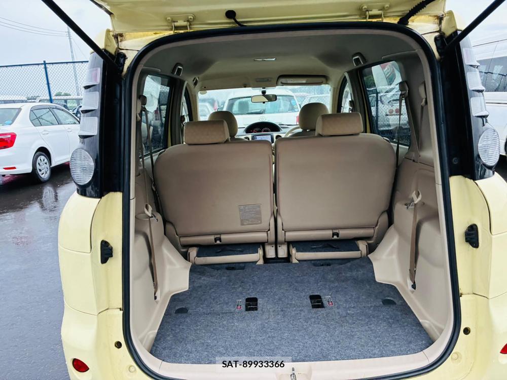 Toyota SIENTA 2008-03 7633718-25