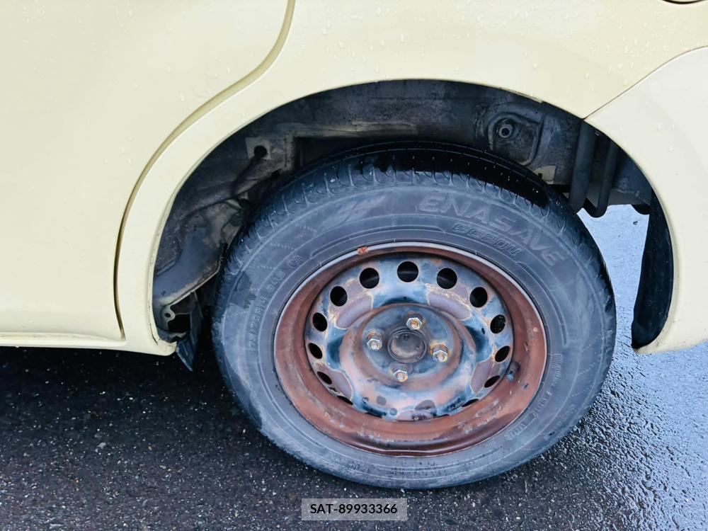 Toyota SIENTA 2008-03 7633718-30