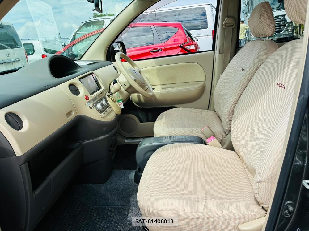 Toyota SIENTA 2008-07 7060718-10
