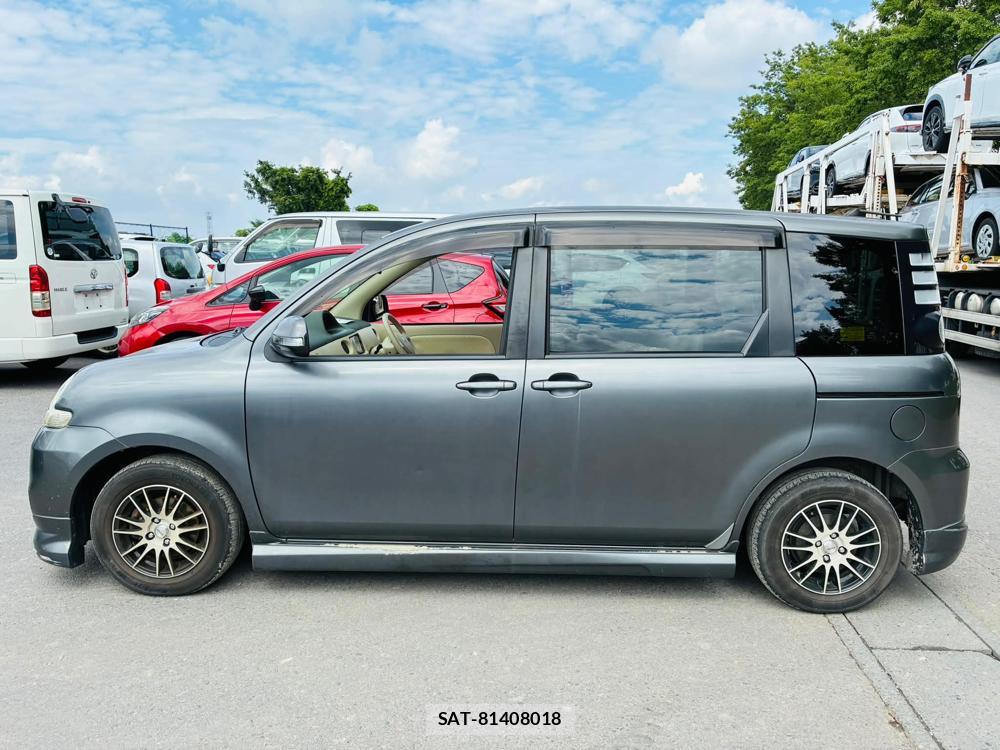 Toyota SIENTA 2008-07 7060718-1