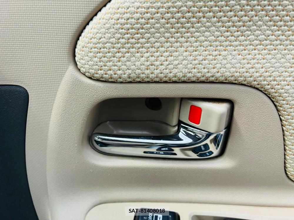 Toyota SIENTA 2008-07 7060718-20