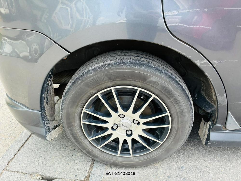 Toyota SIENTA 2008-07 7060718-26