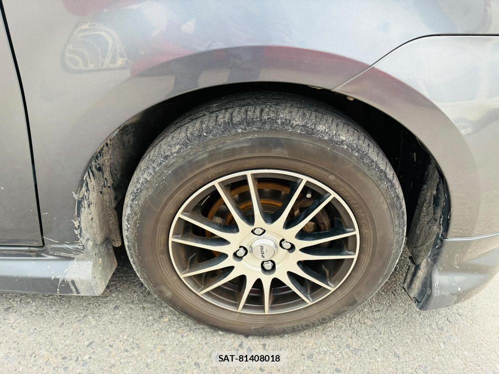 Toyota SIENTA 2008-07 7060718-27
