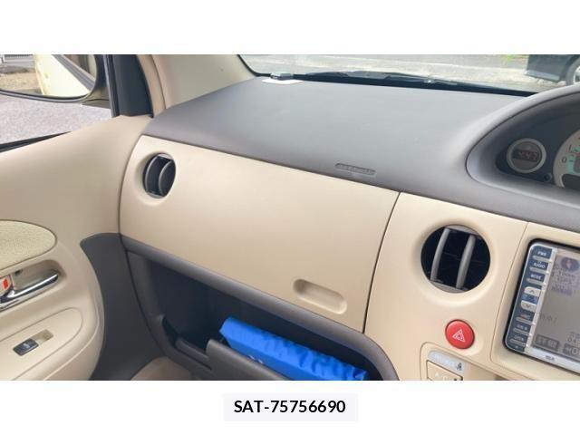 Toyota SIENTA 2005-12 7728682-20