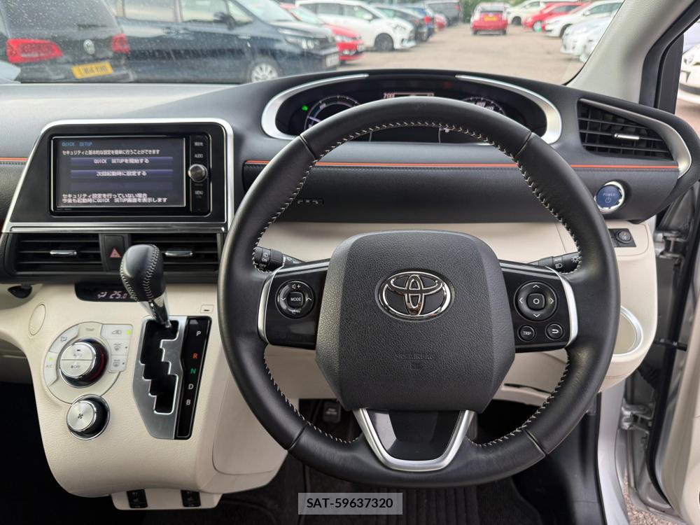 Toyota SIENTA 2016-09 1268864-14