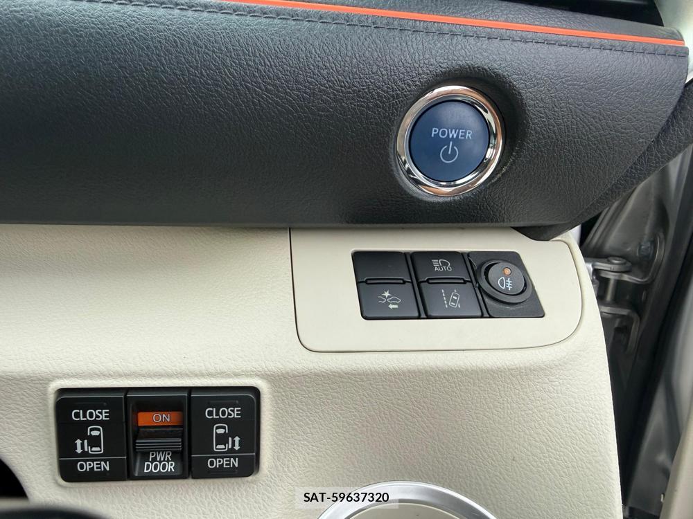 Toyota SIENTA 2016-09 1268864-18
