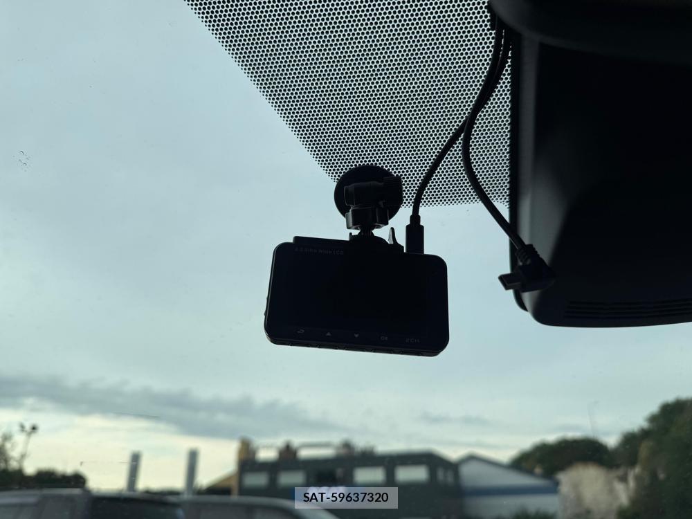 Toyota SIENTA 2016-09 1268864-20