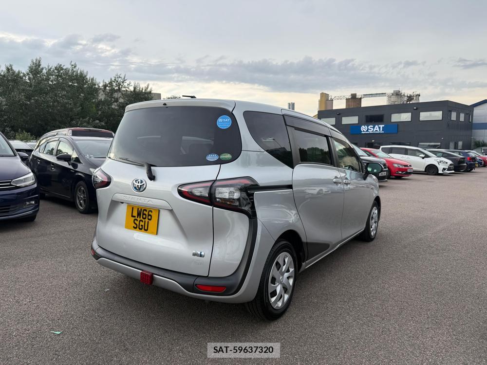 Toyota SIENTA 2016-09 1268864-4