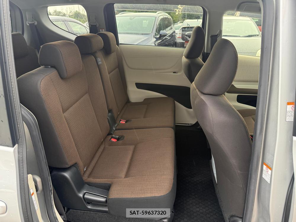 Toyota SIENTA 2016-09 1268864-8