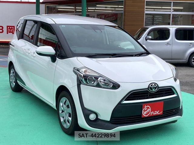 Toyota SIENTA 2018-02 7728619-15