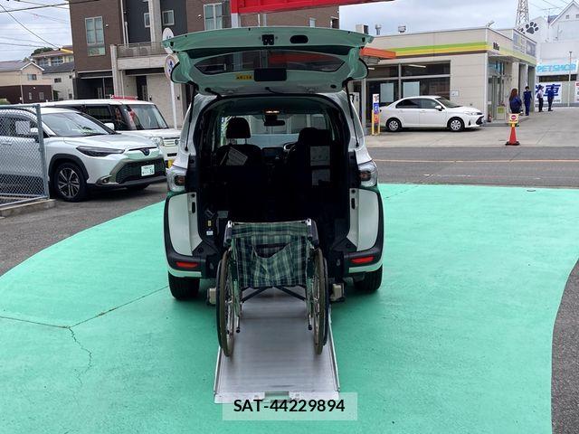 Toyota SIENTA 2018-02 7728619-1