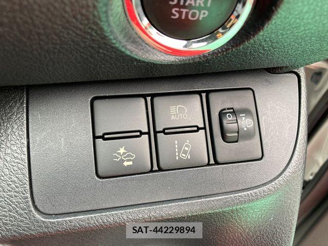 Toyota SIENTA 2018-02 7728619-24