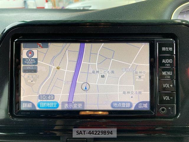 Toyota SIENTA 2018-02 7728619-26