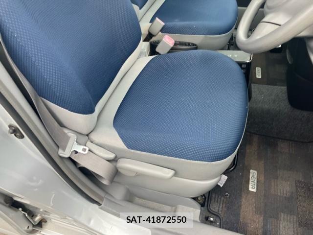 Toyota SIENTA 2003-12 7728681-9