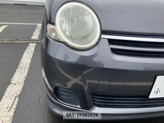 Toyota SIENTA 2010-02 7728683-4