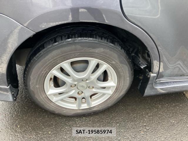 Toyota SIENTA 2010-02 7728683-6