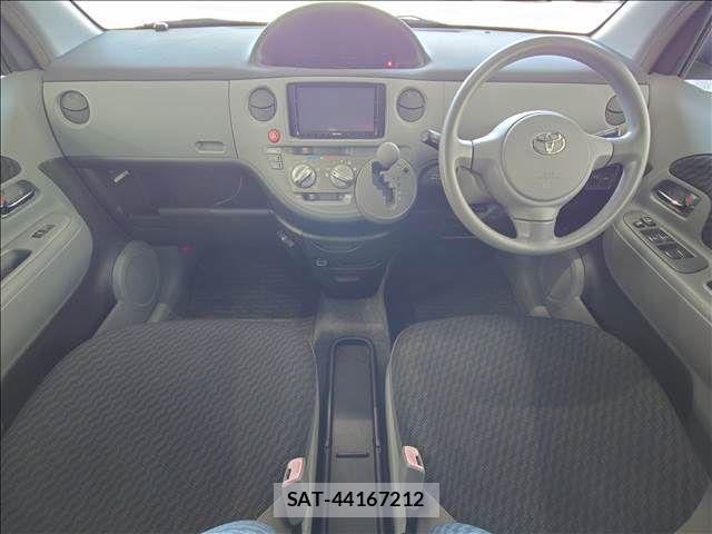 Toyota SIENTA 2010-03 7728646-1