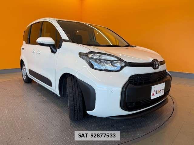 Toyota SIENTA 2022-11 7728591-9