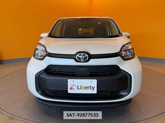 Toyota SIENTA 2022-11 7728591-8
