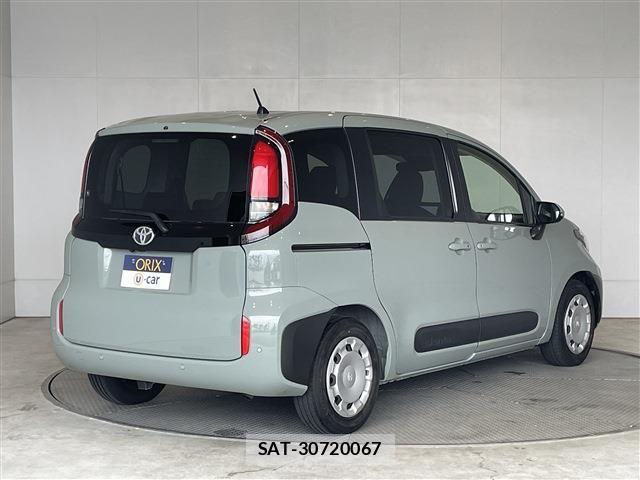 Toyota SIENTA 2024-06 7728604-1