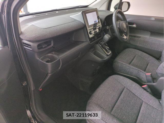 Toyota SIENTA 2024-02 7728601-2