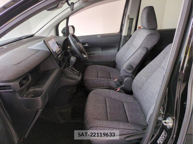 Toyota SIENTA 2024-02 7728601-3