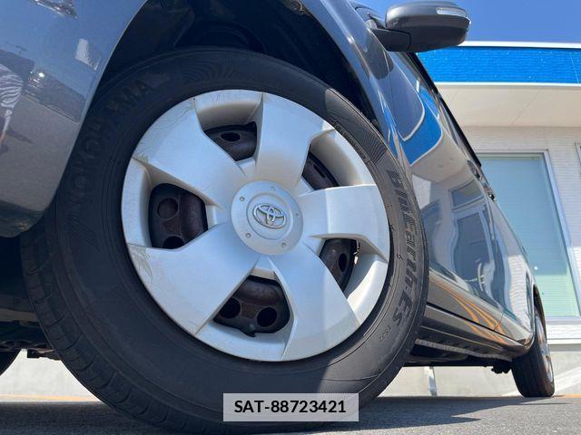 Toyota SIENTA 2010-07 7728672-13