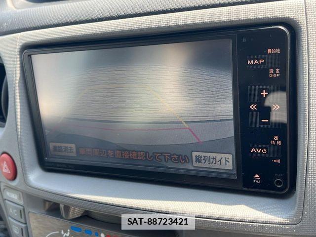Toyota SIENTA 2010-07 7728672-4