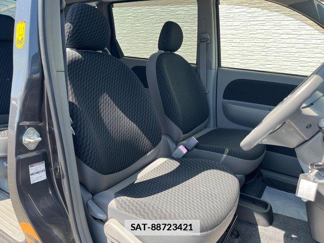 Toyota SIENTA 2010-07 7728672-8
