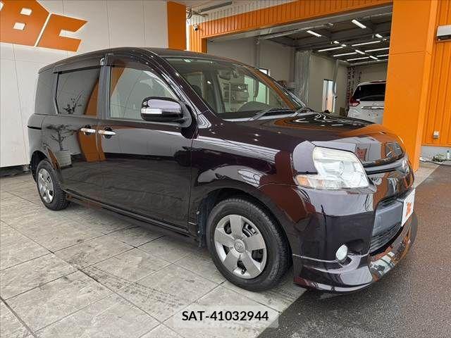 Toyota SIENTA 2013-11 7728663-7