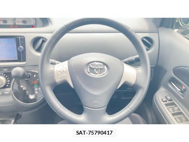 Toyota SIENTA 2014-02 7728665-12