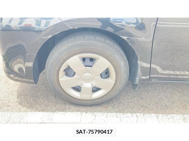 Toyota SIENTA 2014-02 7728665-17
