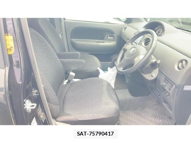 Toyota SIENTA 2014-02 7728665-4