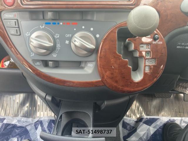 Toyota SIENTA 2005-05 7728684-16