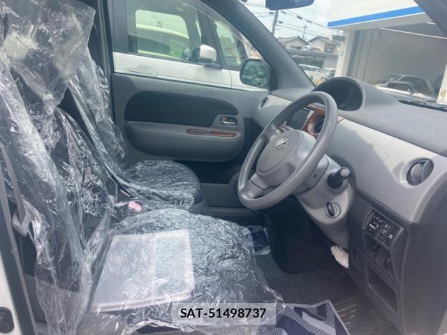 Toyota SIENTA 2005-05 7728684-4