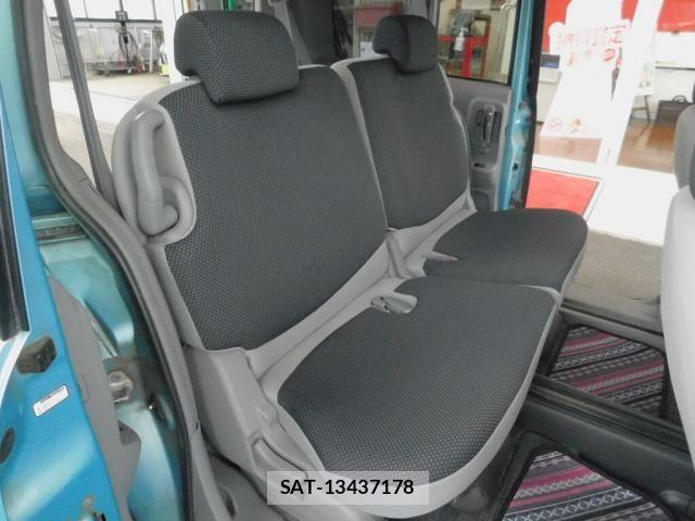 Toyota SIENTA 2005-06 7728671-17