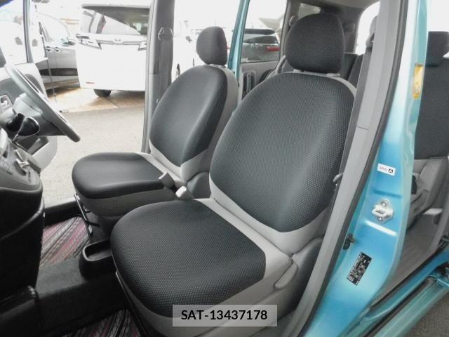 Toyota SIENTA 2005-06 7728671-22