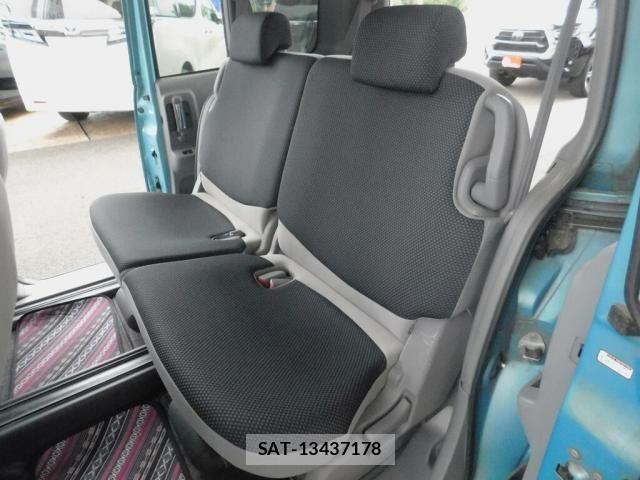 Toyota SIENTA 2005-06 7728671-24