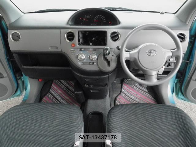 Toyota SIENTA 2005-06 7728671-7