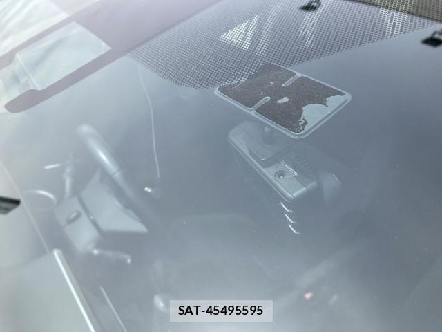 Toyota SIENTA 2021-05 7728602-13