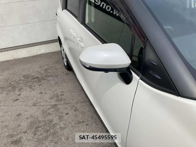 Toyota SIENTA 2021-05 7728602-14