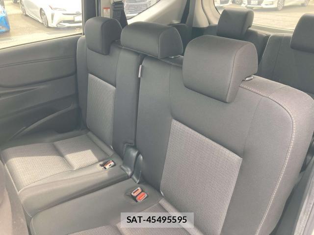 Toyota SIENTA 2021-05 7728602-27